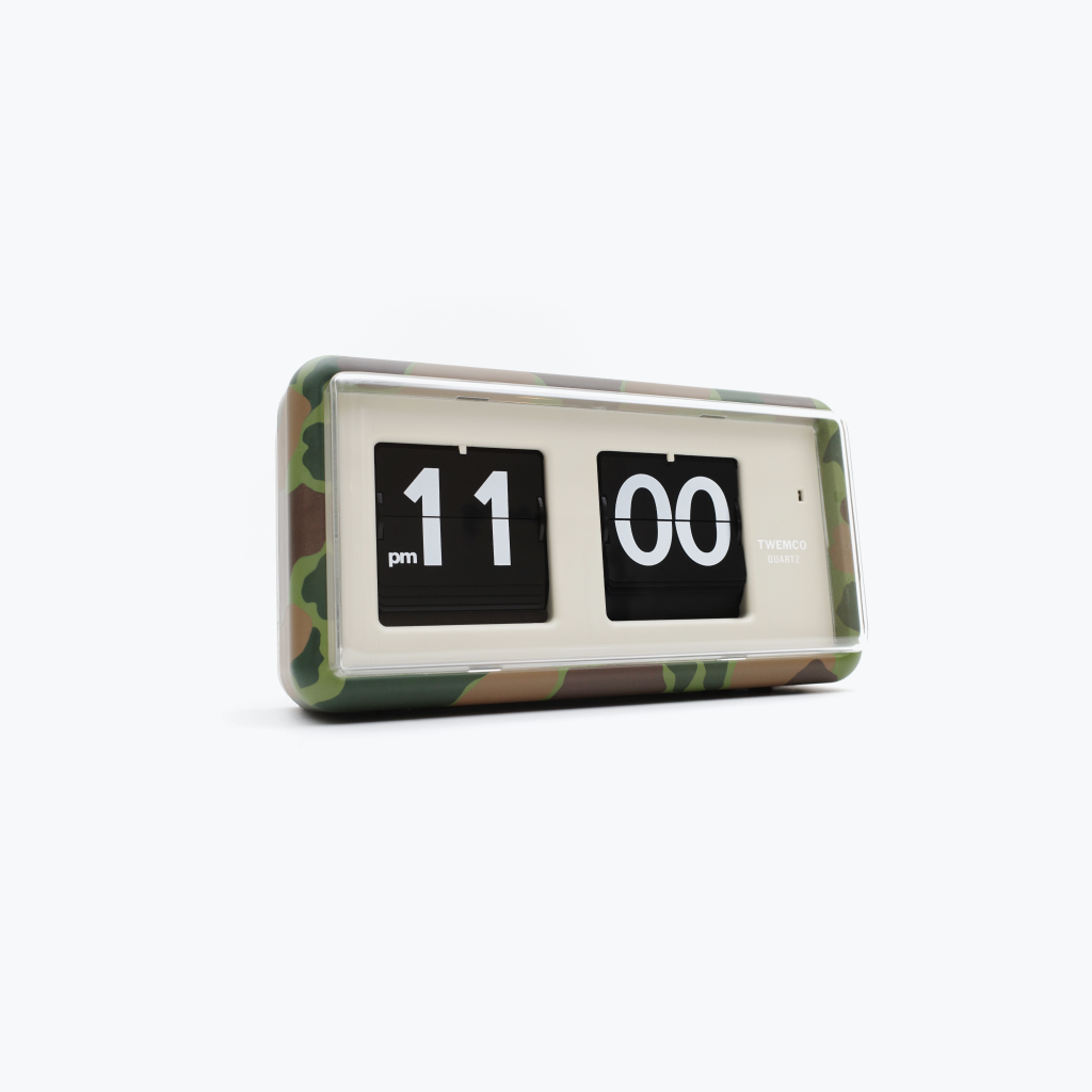 Twemco QT-30 Frogskin Flip Clock